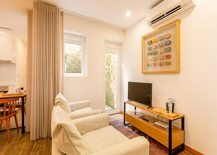 Charming 1-bedroom In 公寓