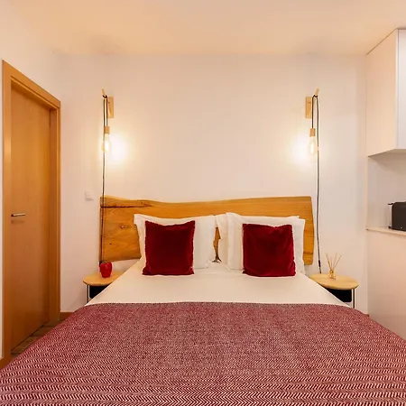 Charming 1-bedroom In * Porto